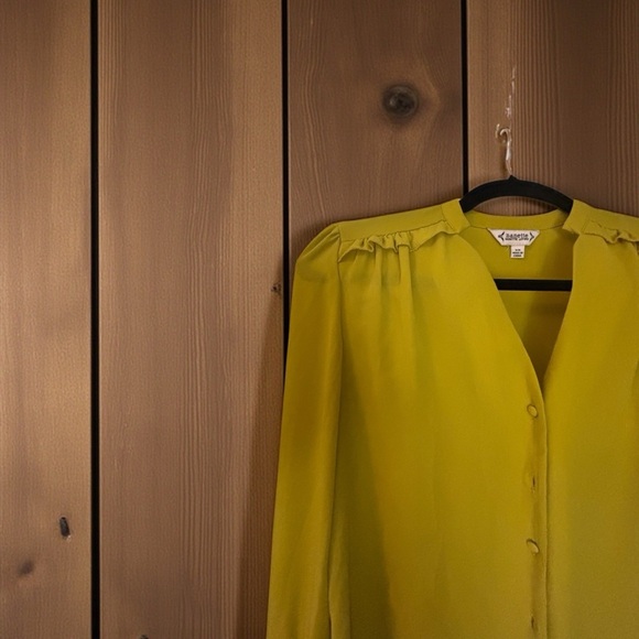 Nanette Lepore Lime Green Blouse XS – Gathered Shoulders, Lightweight & Chic - Picture 5 of 6